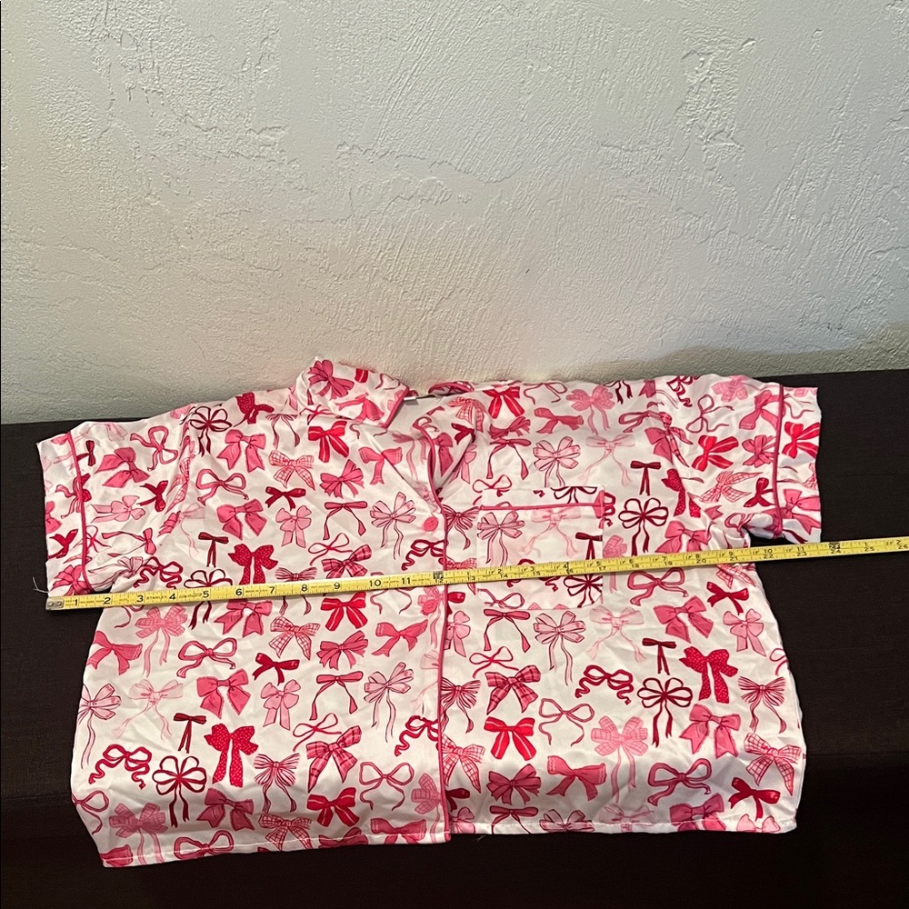 # 1143+ Pink and Red Bow Print Pajama Set - Picture 4 of 11